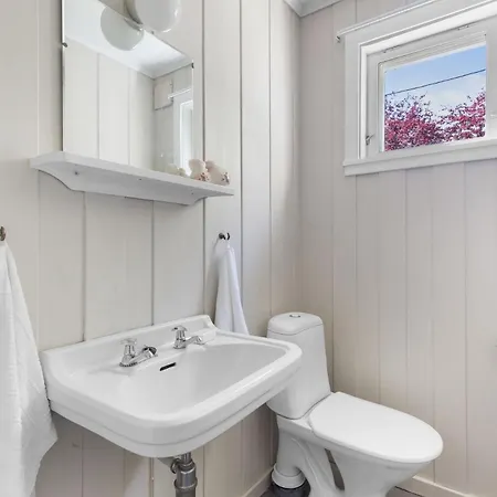 Sentral Enebolig Med 3 Soverom Til Leie I Arendalsuka Vakantiehuis Arendal